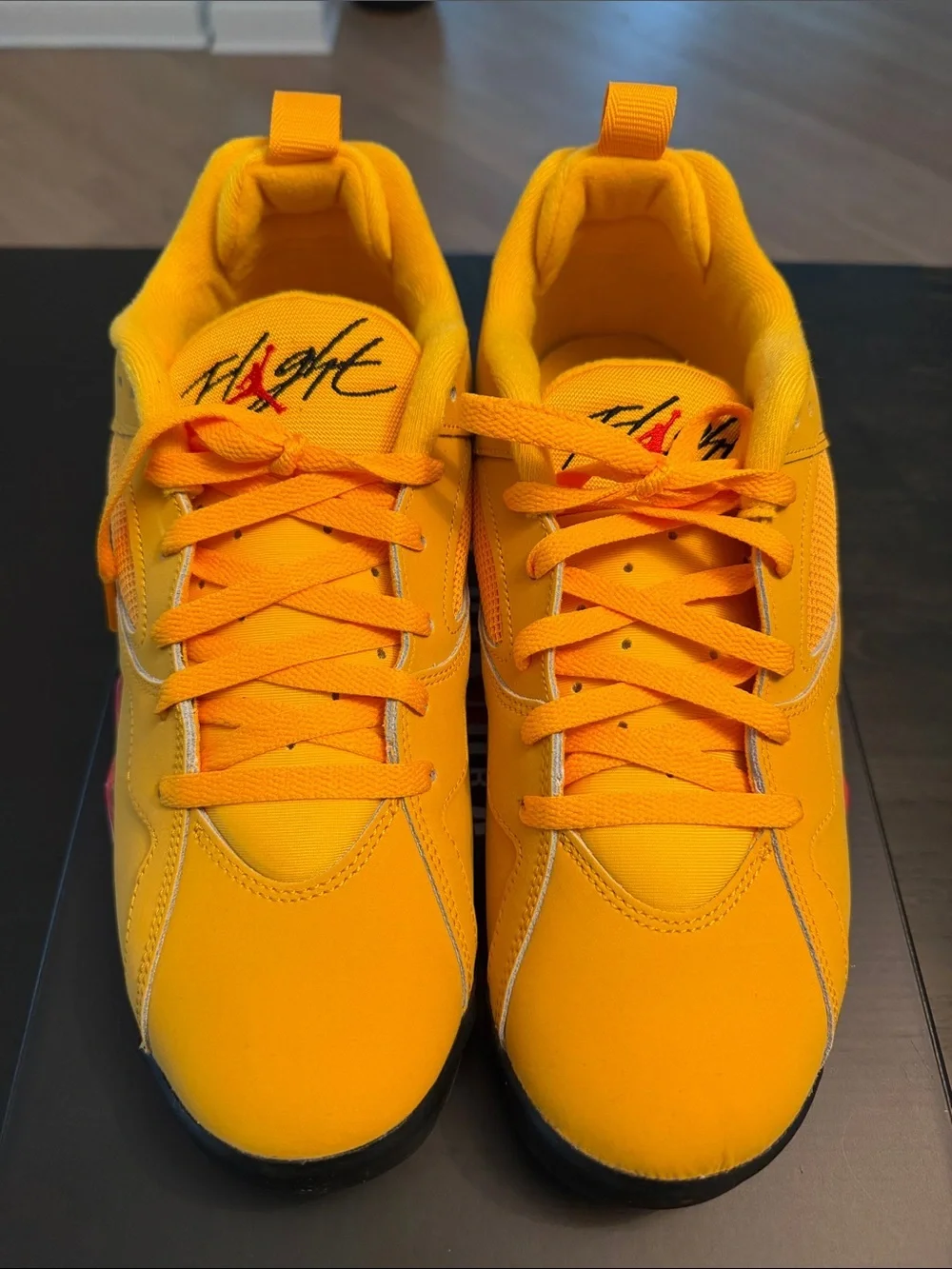 Nike - Jordan Men's size 10.5 MVP 92 taxi/black
